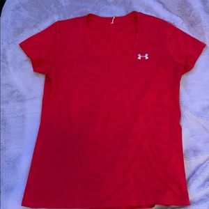 Fitted v-neck under armor t-shirt. Red